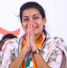 Praniti Sushilkumar Shinde